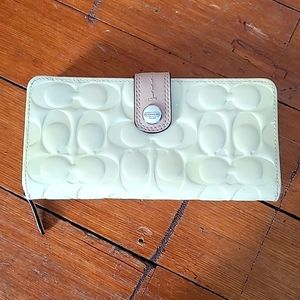Coach Cream Pattent Monogram Wallet